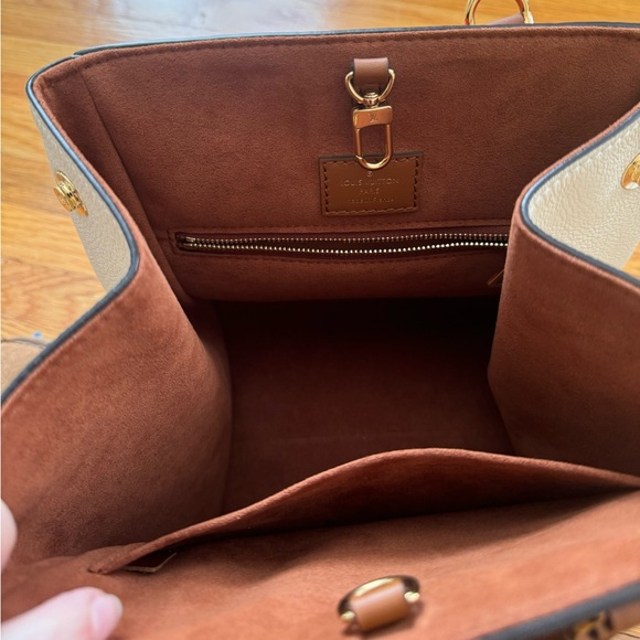Louis Vuitton Tricolor Leather Monogram Fold PM Tote Satchelc, size 8x9x7.5 - Picture 16 of 16